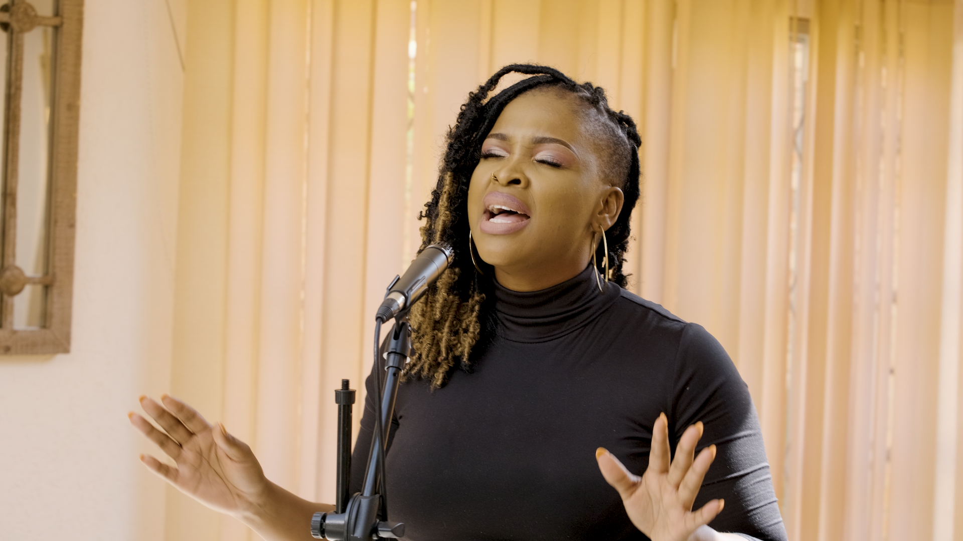 Sanctuary Sessions | Vee